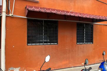 Taman Subang Perdana Flat