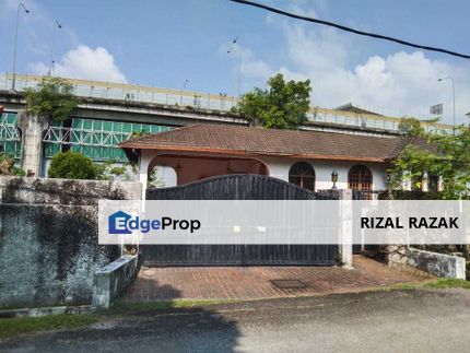 Two Storey Bungalow with Swimming Pool in a Guarded Gated Private Neighborhood, Kuala Lumpur, Pantai