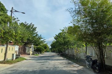 Bungalow Pinggiran Rahman Putra,Sg. Buloh