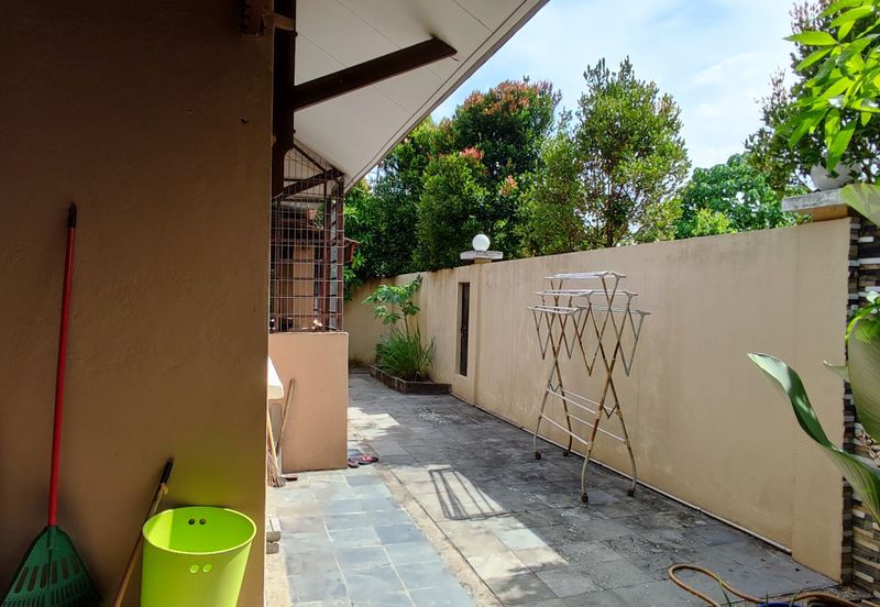 Bungalow Pinggiran Rahman Putra,Sg. Buloh