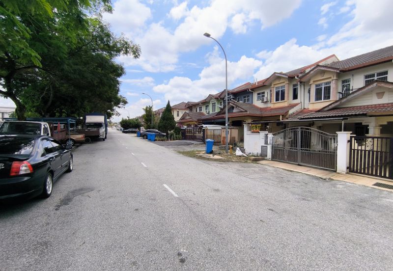 Jalan Uranus U5/128D