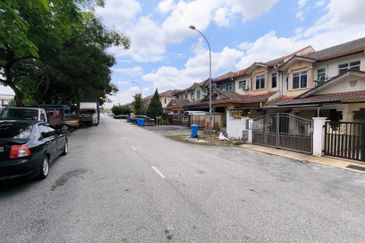 Jalan Uranus U5/128D