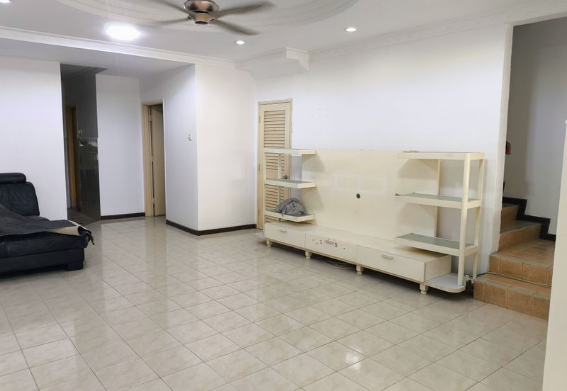 Jalan Uranus U5/128D