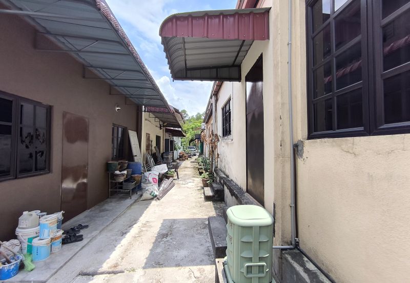 Jalan Uranus U5/128D