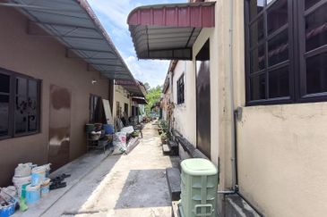 Jalan Uranus U5/128D