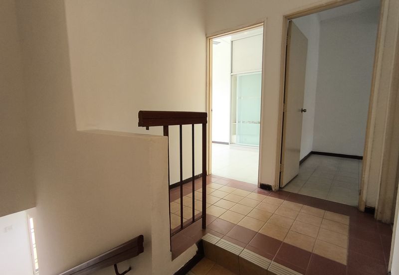 Jalan Uranus U5/128D