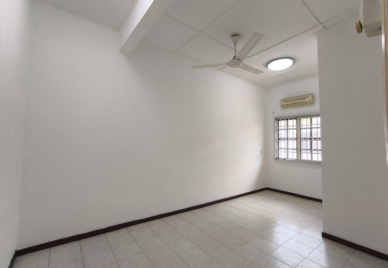 Jalan Uranus U5/128D