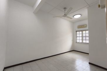 Jalan Uranus U5/128D