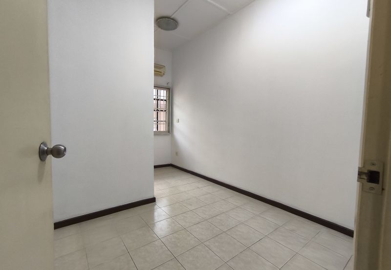 Jalan Uranus U5/128D