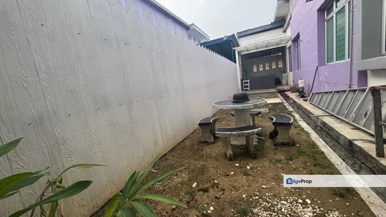 Semi-D for Sale @ Taman Srikandi, Telok Panglima Garang

, Selangor, Telok Panglima Garang