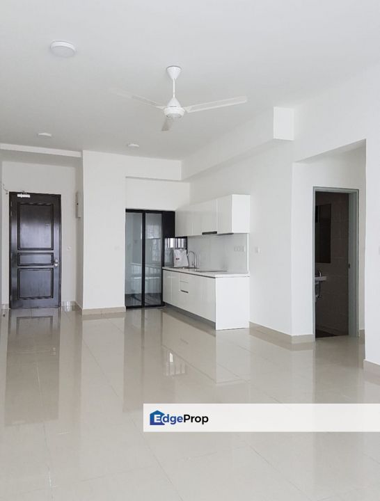 FOR SALE: CONDOMINIUM @ JALAN TERATAI, PJU 6A, KAYU ARA
​STRATEGIC INVESTMENT OR OWN STAY IN PETALING JAYA, Selangor, Kayu Ara