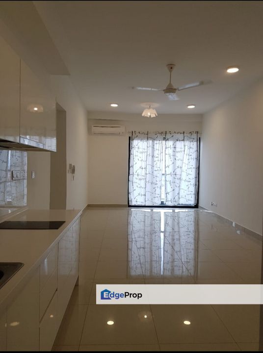 FOR SALE: CONDOMINIUM @ JALAN TERATAI, PJU 6A, KAYU ARA
​STRATEGIC INVESTMENT OR OWN STAY IN PETALING JAYA, Selangor, Kayu Ara