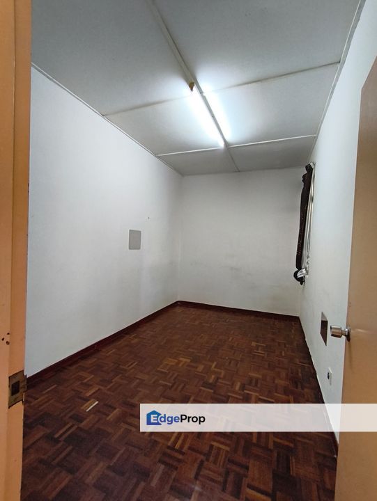 UNTUK DIJUAL ATAU DISEWA: SRI WIRA APARTMENT (BLOK A), Selangor, Ampang