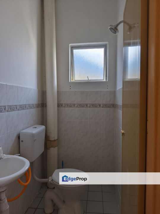 UNTUK DIJUAL ATAU DISEWA: SRI WIRA APARTMENT (BLOK A), Selangor, Ampang