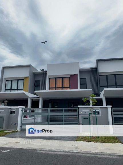 Intermediate Terrace House Seksyen U12 Shah Alam , Selangor, Shah Alam