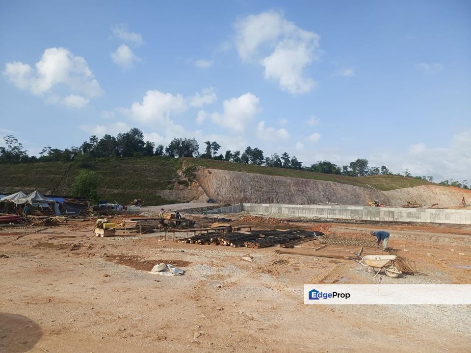 Rawang Bukt Beruntung Freehold Industrial Land For Sale , Selangor, Rawang