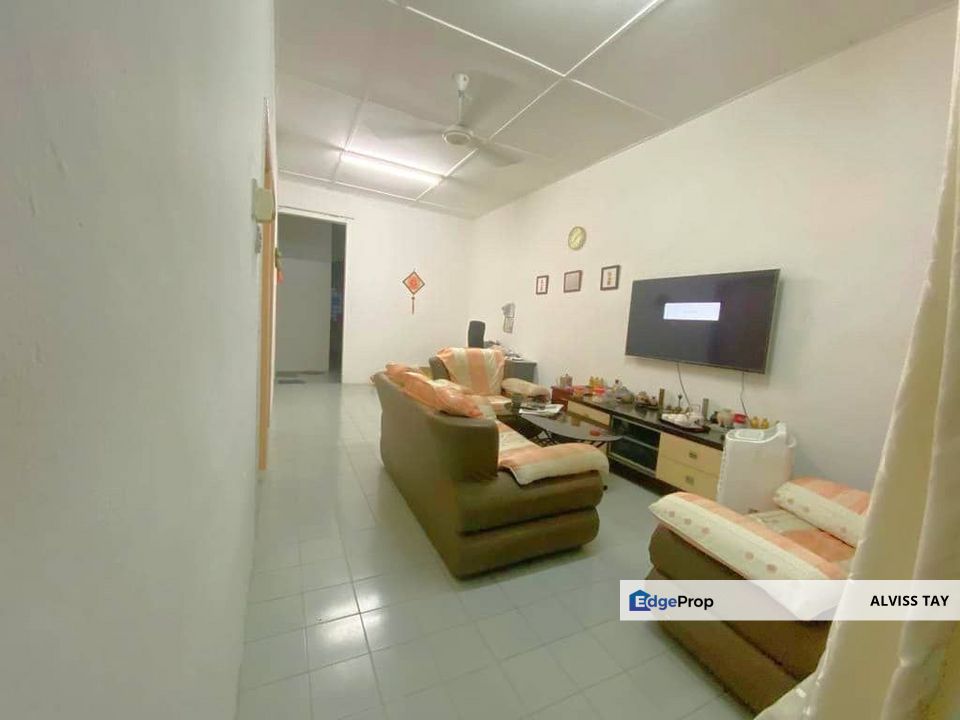 Taman Johor Jaya Jalan Teratai Single Storey Renovation Unit for Sale