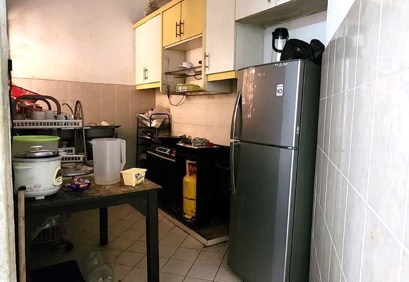 Taman Cahaya Kota Putri Shop Apartment