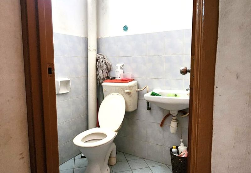 Taman Cahaya Kota Putri Shop Apartment