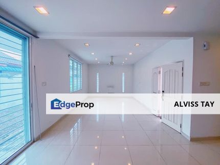Taman Molek 富人区的双层半独立屋🤩 Semi D House For Sale, Johor, Johor Bahru