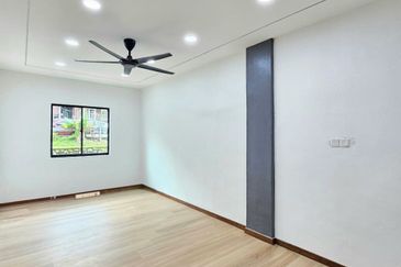 Taman Flora Heights Flat