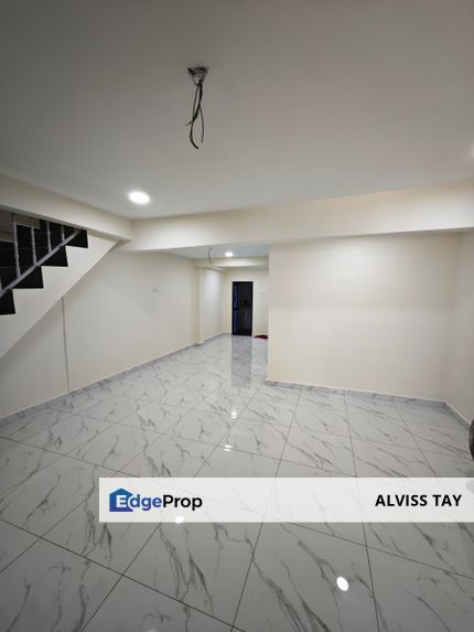 🏡  Jalan Kemboja 1 Taman Plentong Baru  @ Masai 🏡 /  Double Storey Lowcost End Lot / 4 Bedroom , Johor, Masai