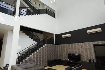 The Country Residency, Seri Alam /  Jalan Rimba X , Bandar Seri Alam  /  Double Storey Bungalow House 