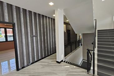 The Country Residency, Seri Alam /  Jalan Rimba X , Bandar Seri Alam  /  Double Storey Bungalow House 