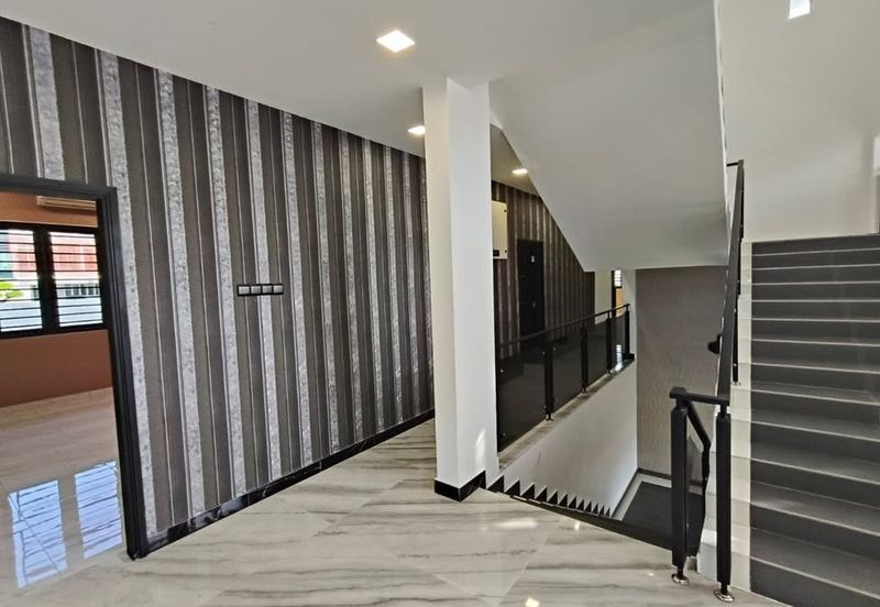 The Country Residency, Seri Alam /  Jalan Rimba X , Bandar Seri Alam  /  Double Storey Bungalow House 