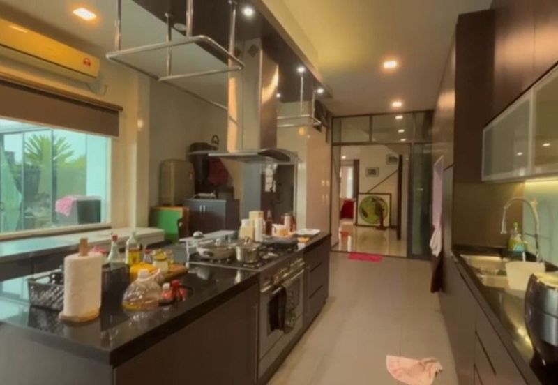 The Straits View Residences