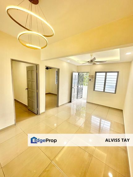 Ungku Tun Aminah Flat ( Tuta Flat ) Skudai / Level 4 Fully Renovation Unit / 2 Bedroom  , Johor, Johor Bahru