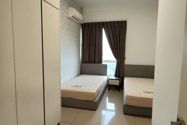 The Pinnacles (Pinnacle Tower)