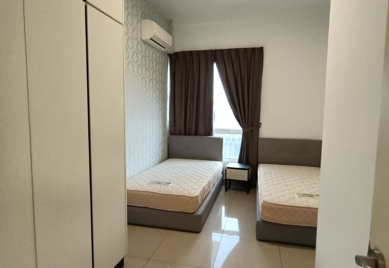 The Pinnacles (Pinnacle Tower)