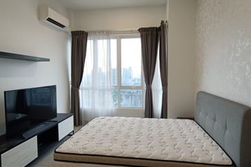 The Pinnacles (Pinnacle Tower)