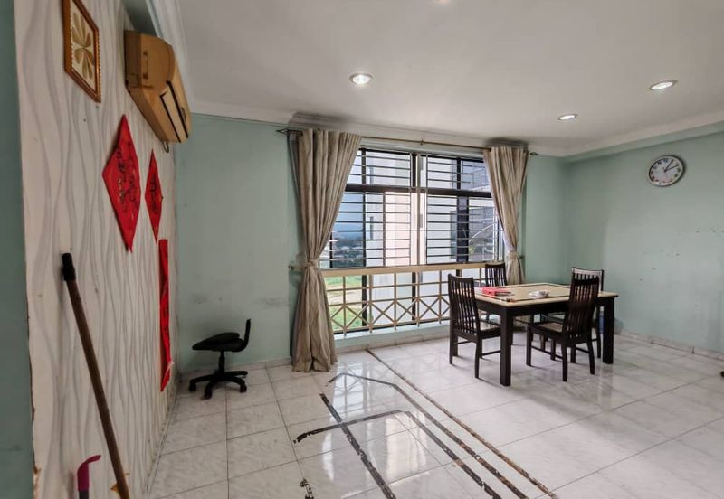 Mewah View Luxurious Apartments