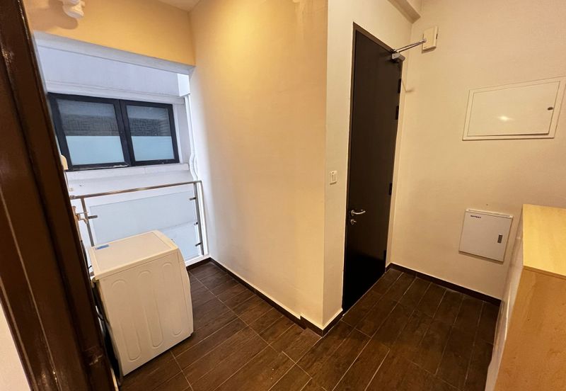 Baypoint @ Country Garden Danga Bay