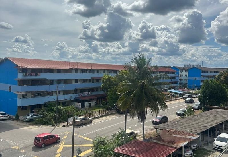 Flat Taman Ungku Tun Aminah