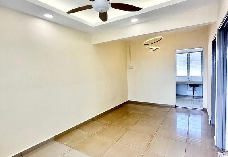 Flat Taman Ungku Tun Aminah