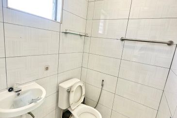 Flat Taman Ungku Tun Aminah