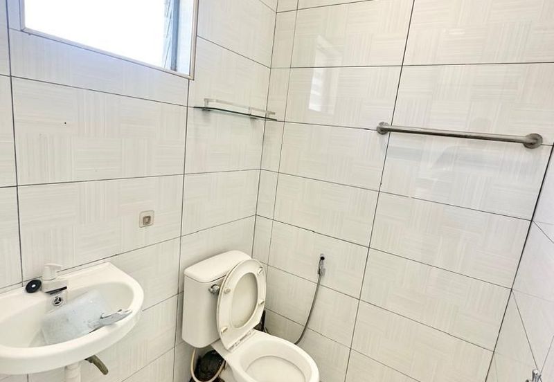 Flat Taman Ungku Tun Aminah