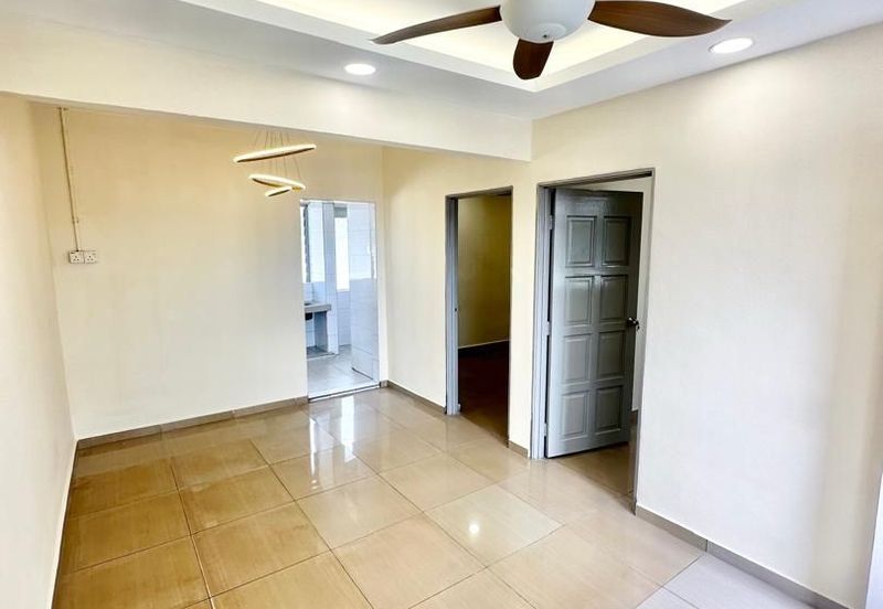 Flat Taman Ungku Tun Aminah