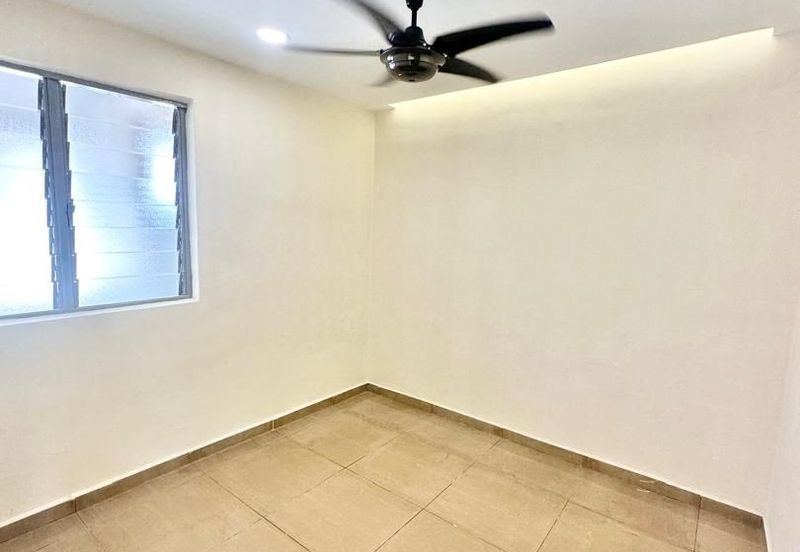 Flat Taman Ungku Tun Aminah