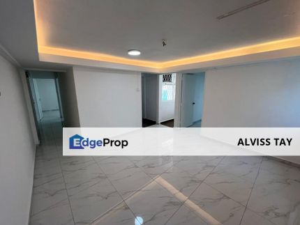  Stulang Laut Flat @ JB Town  / Fully Renovated, mosaic whole unit, ceiling L box, kitchen table top, Renovated bathroom , Johor, Johor Bahru