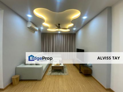 Tropez Residences @ Danga Bay / High Floor / Corner Lot / Good Conditions / 2+1 Bedroom / Pool View , Johor, Johor Bahru