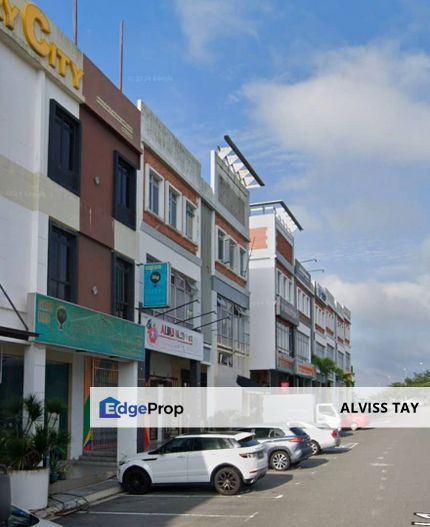  Taman Nusa Sentral / 3 Storey End Lot / Facing Main road / Unblock view /  For Sale, Johor, 