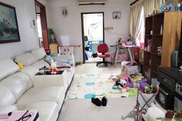 Sri Impian Apartment, Larkin Perdana