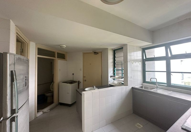 The Straits View, Bandar Baru Permas Jaya