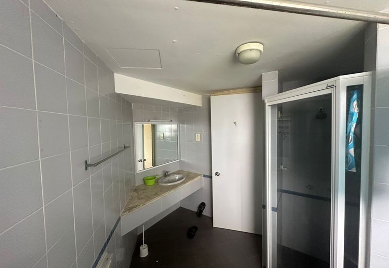 The Straits View, Bandar Baru Permas Jaya