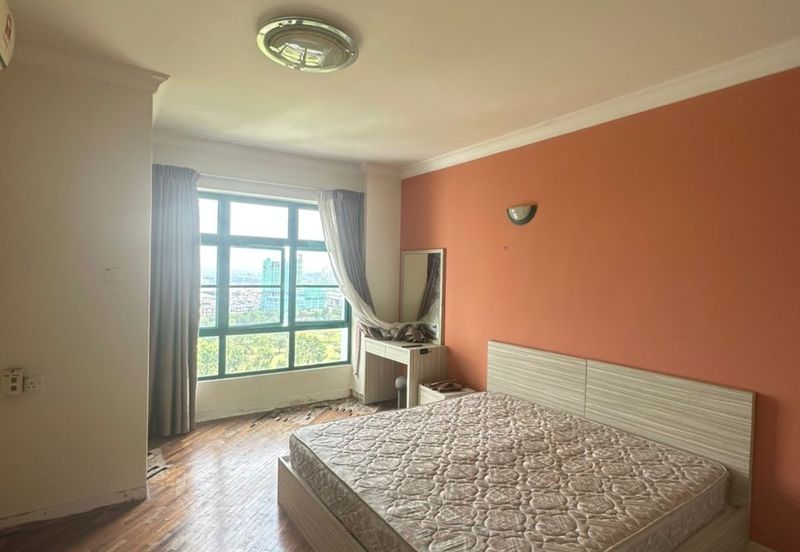 The Straits View, Bandar Baru Permas Jaya