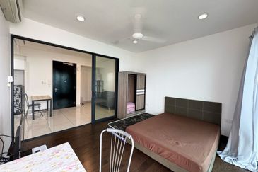 Almas Suites @ Puteri Harbour